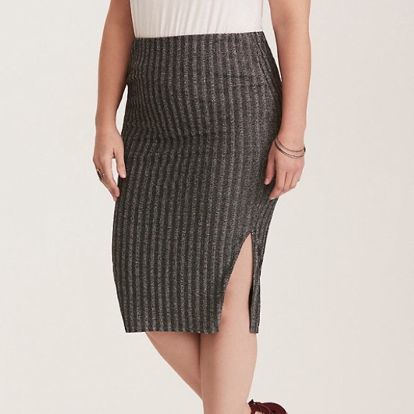 torrid Dresses & Skirts - Torrid Glitter Ribbed Knit Pencil Skirt EUC